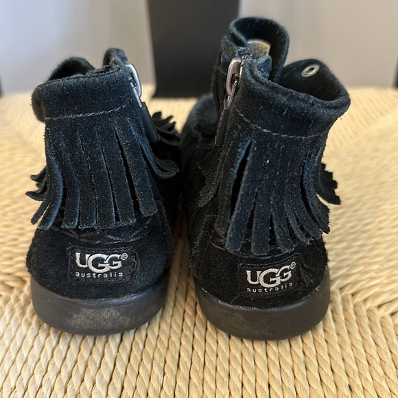 Ugg Toddler Moccasin - Picture 2 of 6